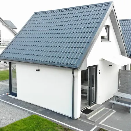 Cichy Domek - Podgrzewany Basen, Parking, Aneks Kuchenny Karwia Exterior foto