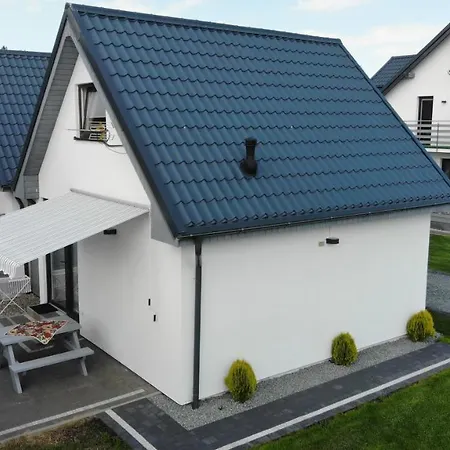 Cichy Domek - Podgrzewany Basen, Parking, Aneks Kuchenny Karwia Exterior foto